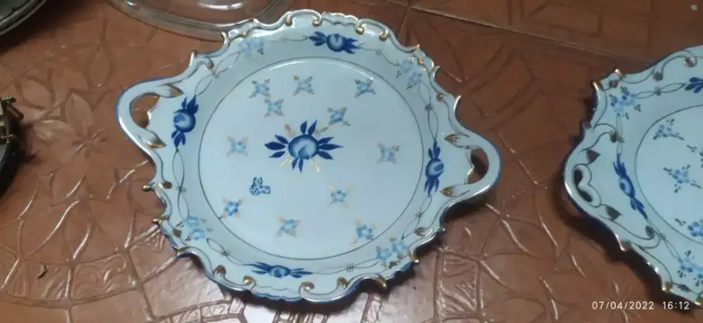 Nampan keramik mewah