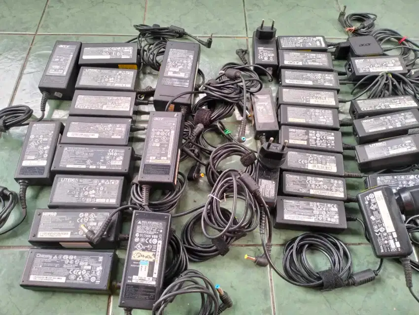 Charger Adaptor Laptop ACER AXIOO Original