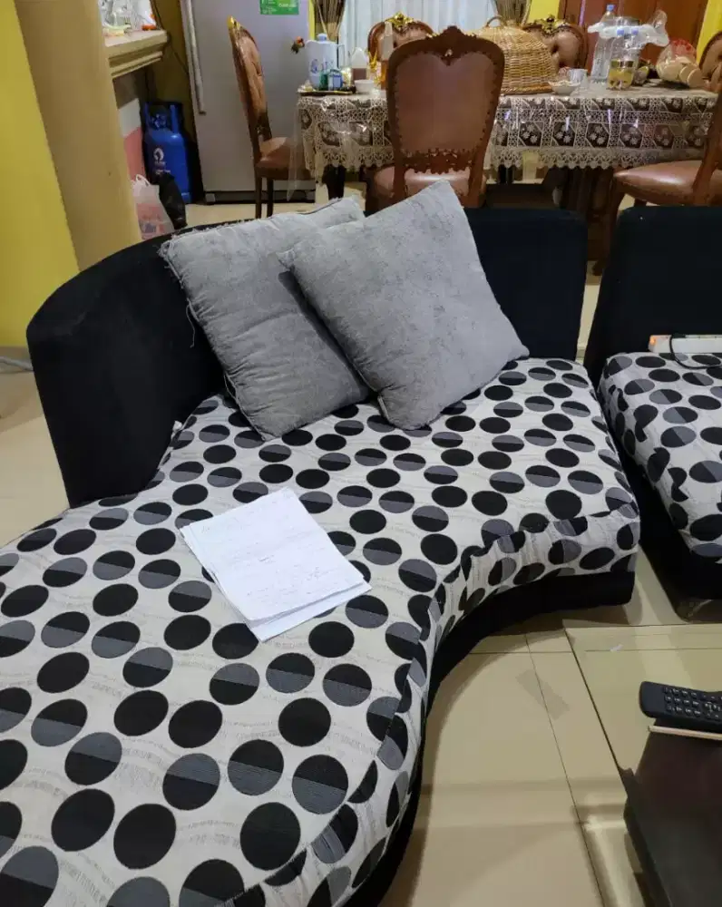 Service sofa km13 tanah mas