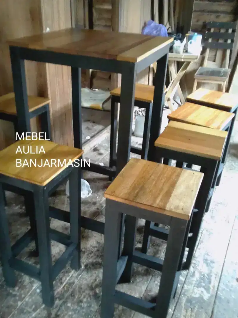 meja kafe angkringan