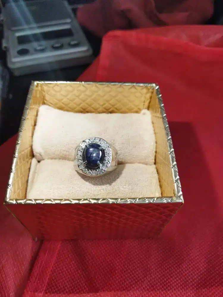 Cincin Eropa Pria Berlian Blue Star Sapphire Birma Kode 027