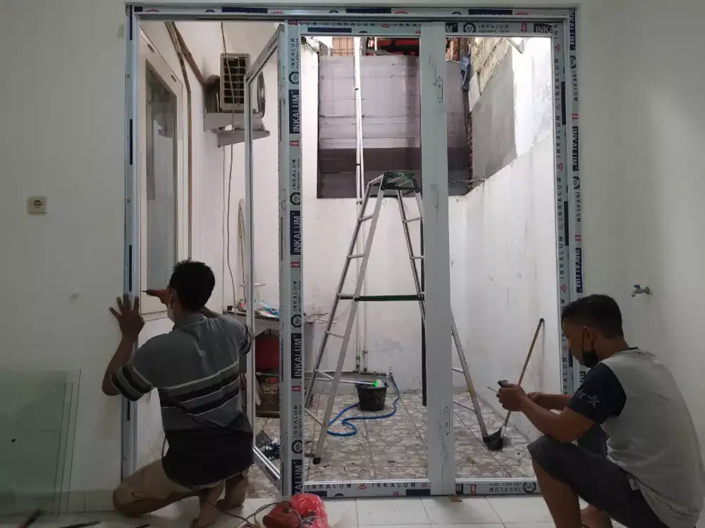 Spesialis pintu lipat