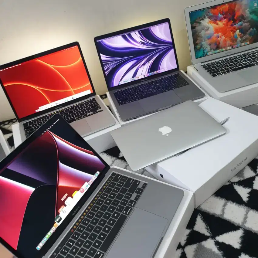 Terima Jual Beli Macbook Pro Air intel M1 M2 M3 M4 iPhone n iPad