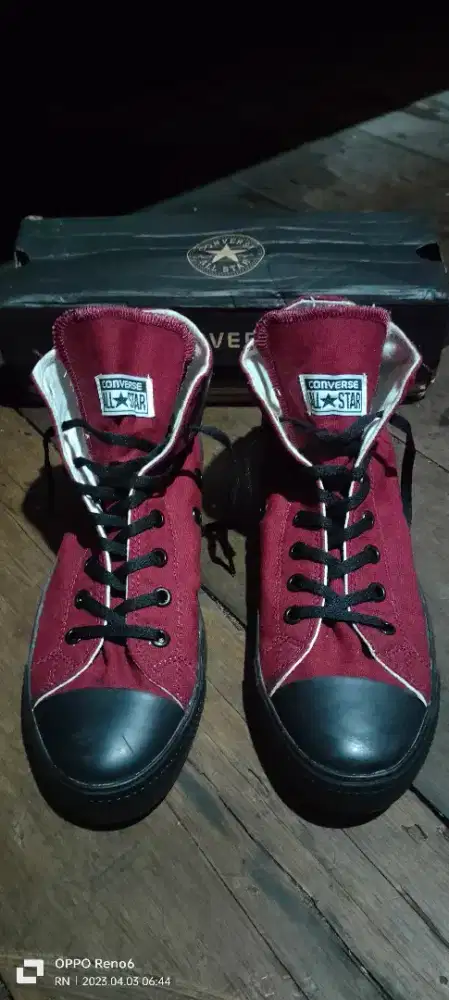 Sepatu Converse bandung