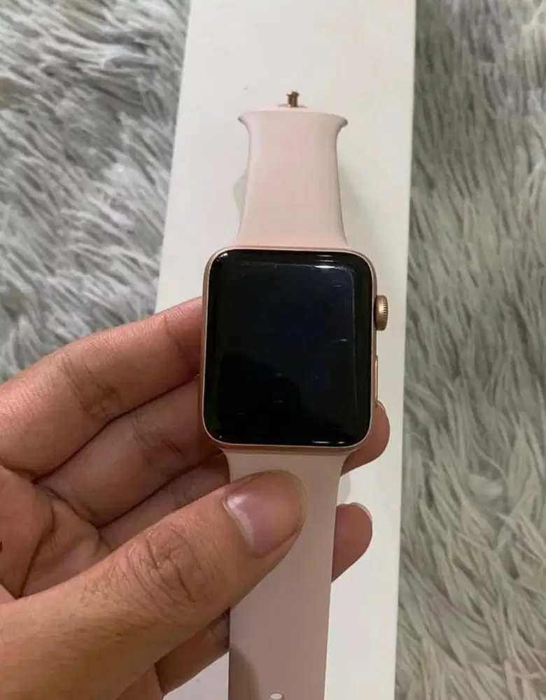 Apple watch 3 hot sale 42mm gold