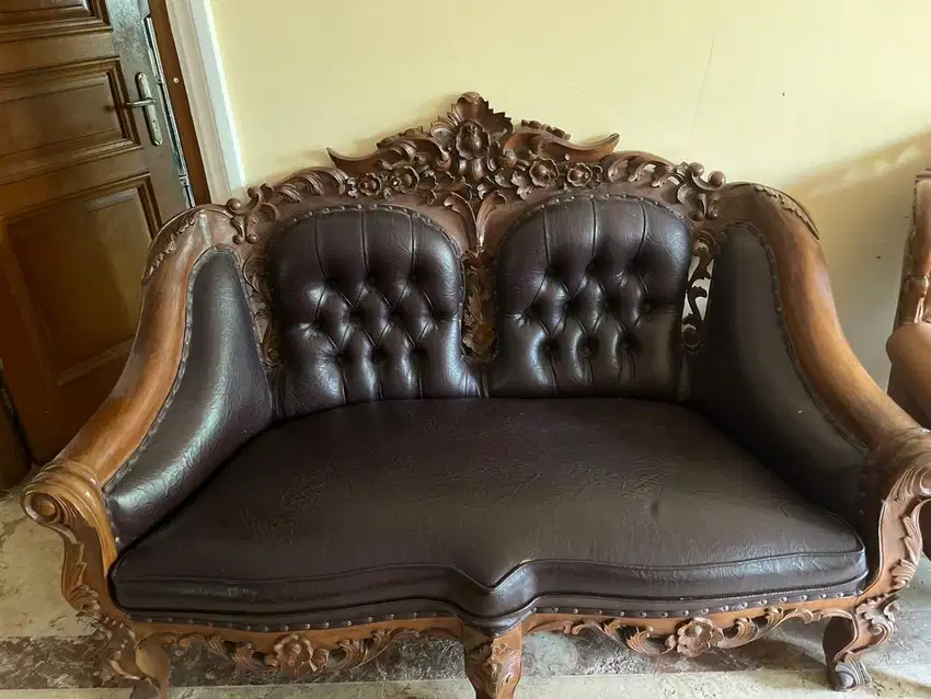 Satu set Sofa Kayu Jati