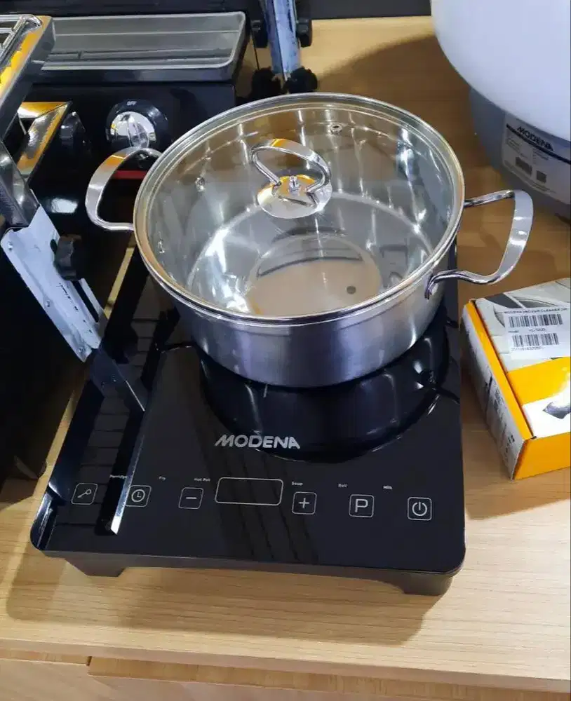 Kompor Listrik induksi Modena Esente Esente PI 1314 L