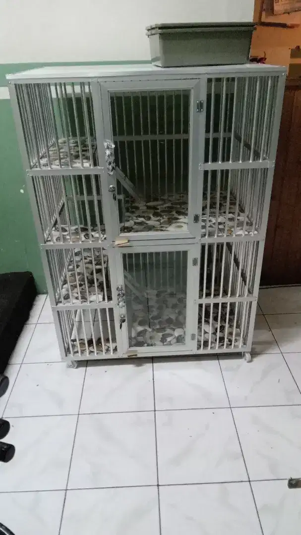 Kandang kucing alumunium 2 pintu