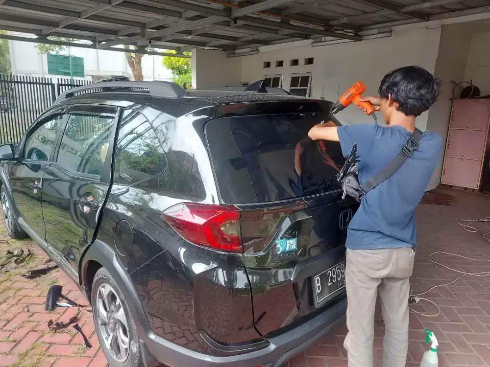 spesialis kaca film mobil dapat dipanggil