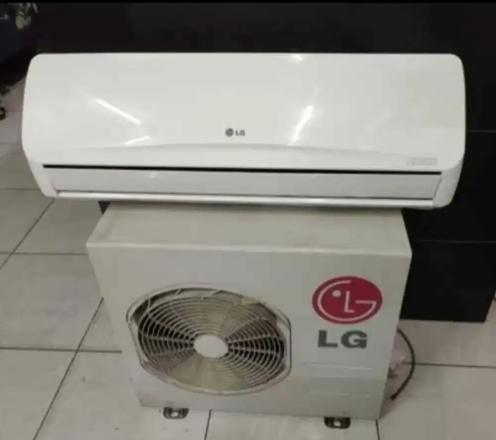 Jual ac Lg 1/2 pk low Watt. 260 watt.