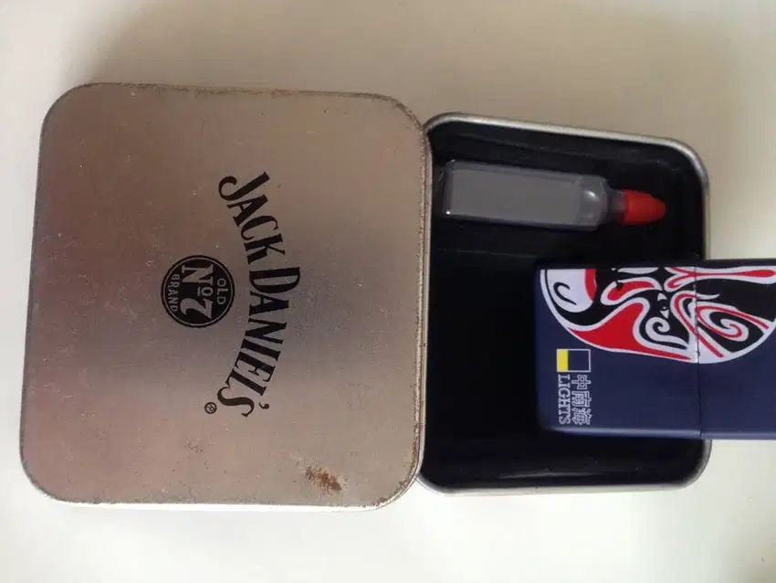 Korek api gas model Zippo
