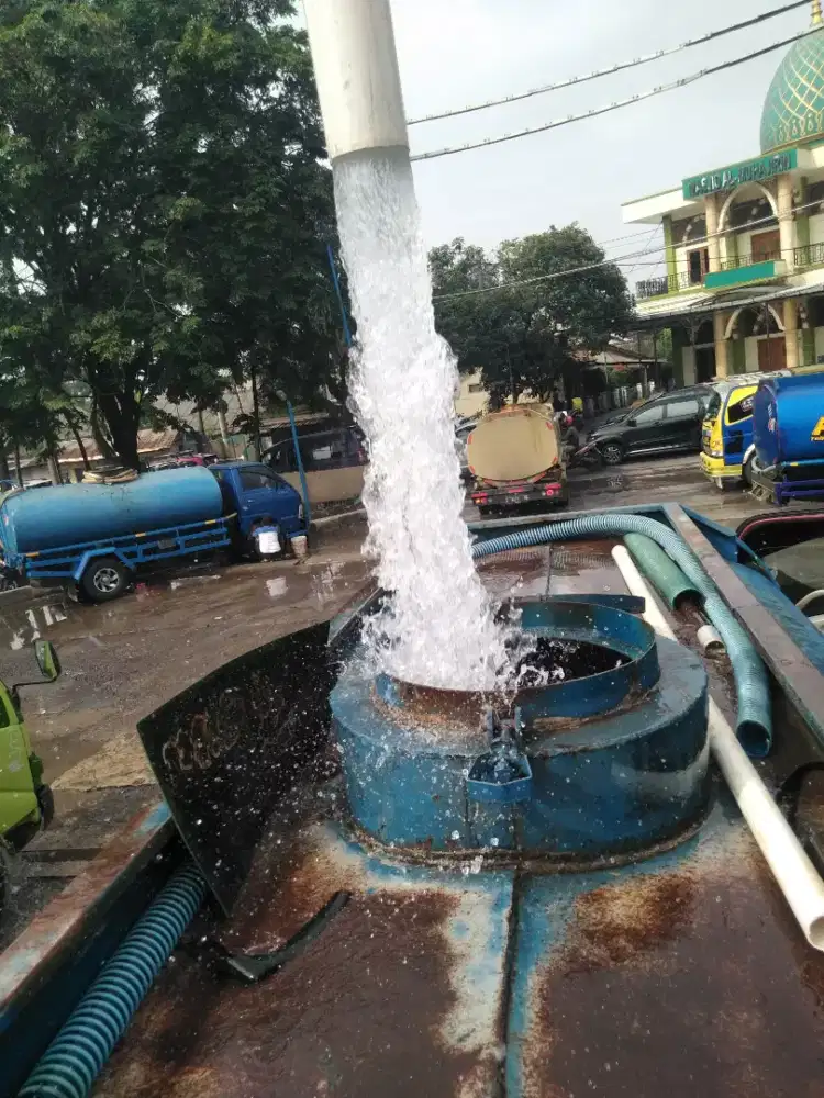 Air bersih melayani depot, kolam, pabrik, industri, dll