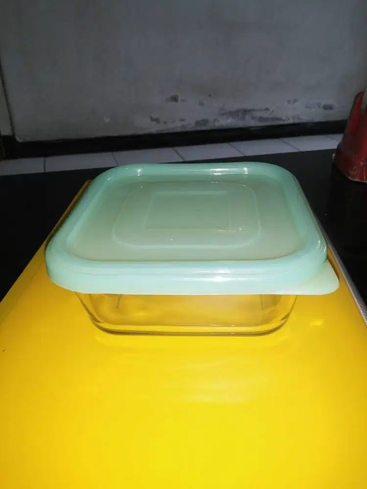 mangkuk kaca 15 cm dengan tutup