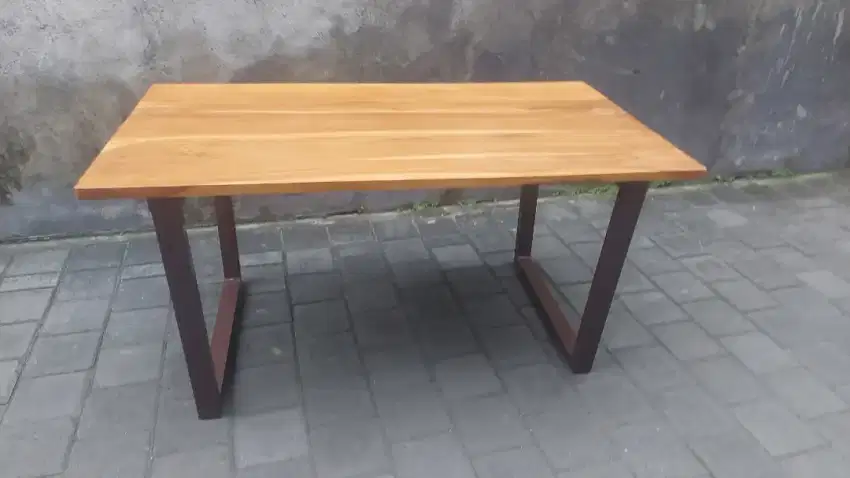 Meja makan besi kayu jati 150x80x75