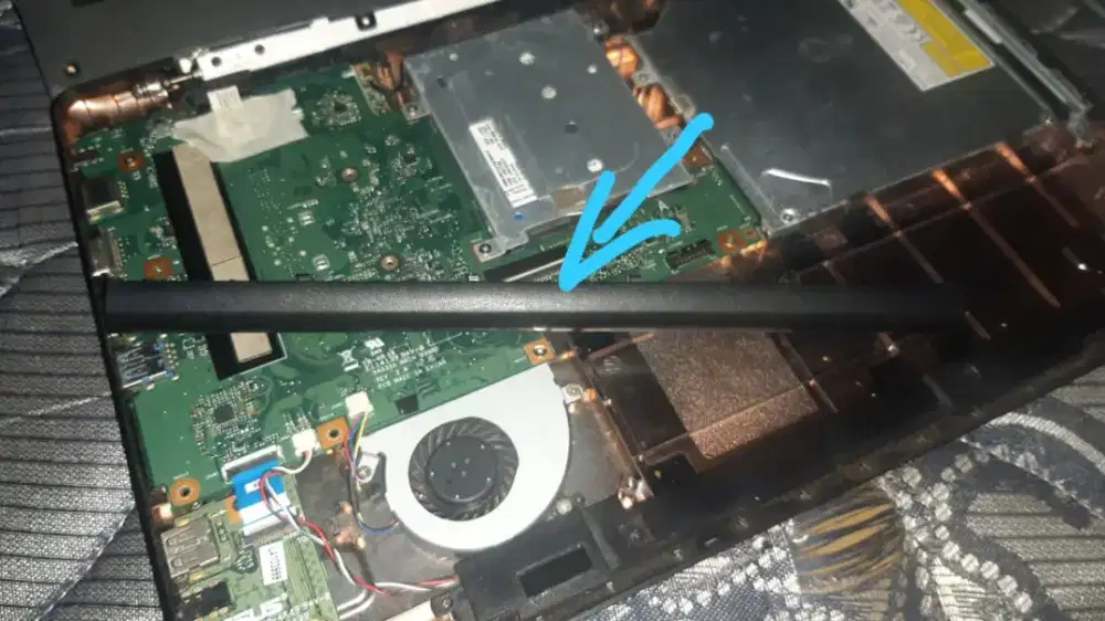 Tawarkan laptopmu yang rusak minus