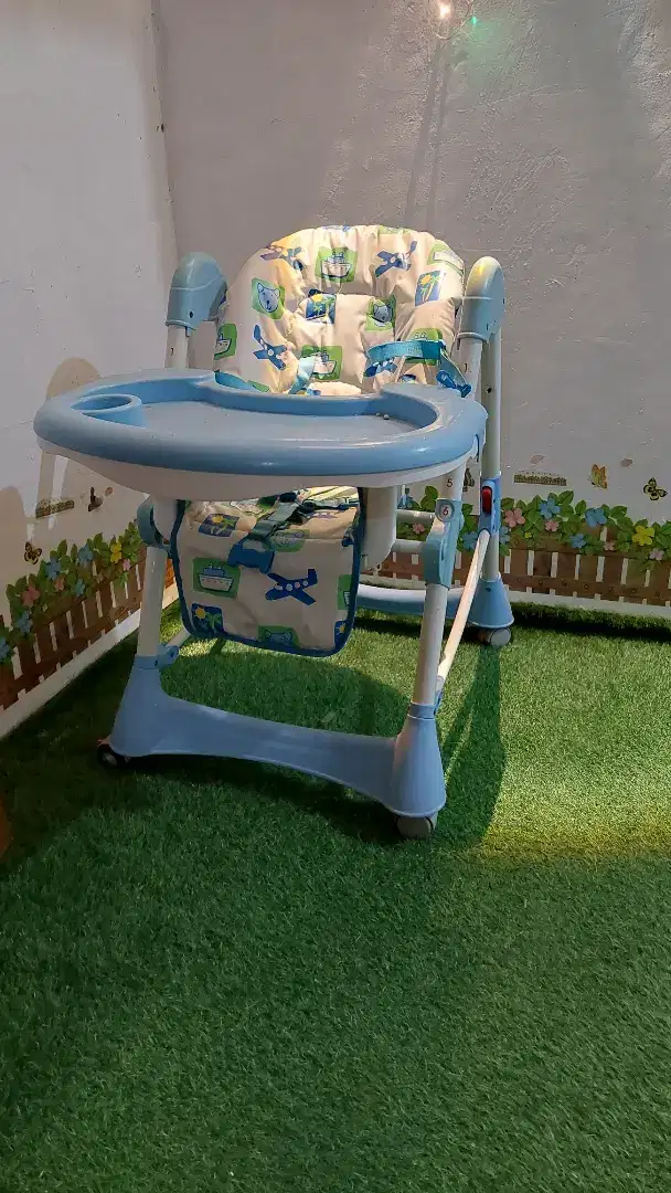 Kursi makan merk babydoes, baby highchair