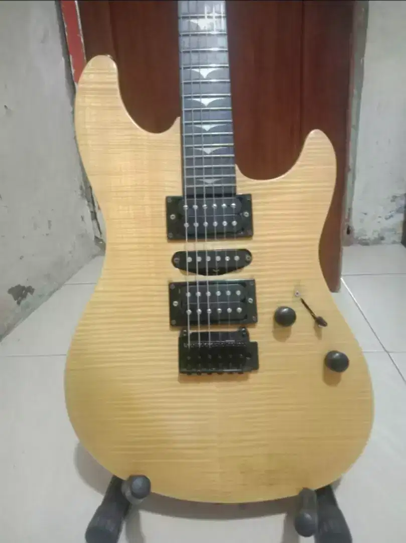 DI JUAL CEPAT BEBERAPA GITAR ORI SISA STOK USAHA ALAT MUSIK GITAR