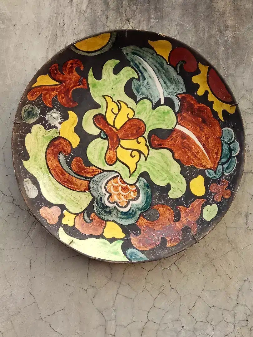 Disk porcelain..holland flower..Dim 34,5cm