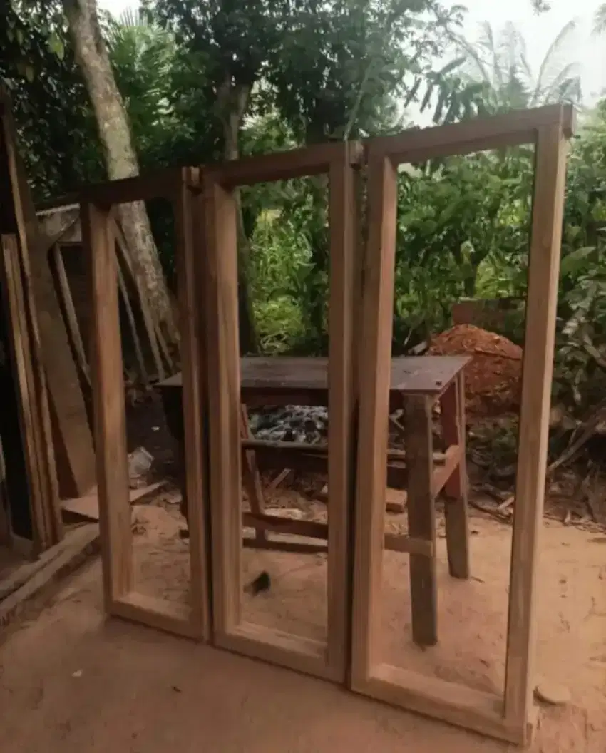 Pintu jati minimali