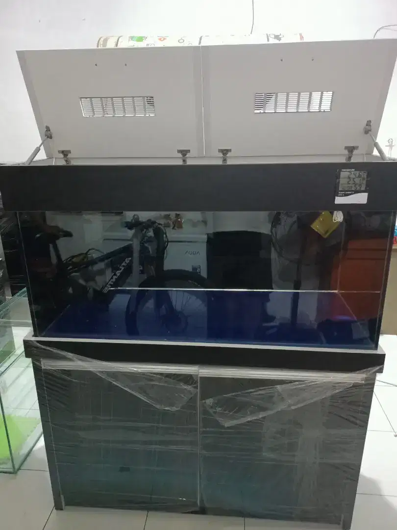 Aquarium Arwana ukuran 120cm