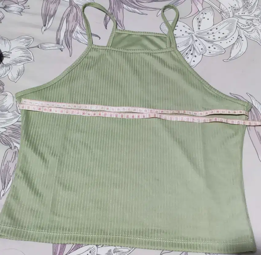 BASIC CROP TANK TOP RAJUTAN (BARU)