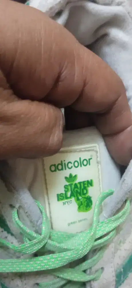 sepatu thrifting adidas superstar adicolor staten island nyc no 42