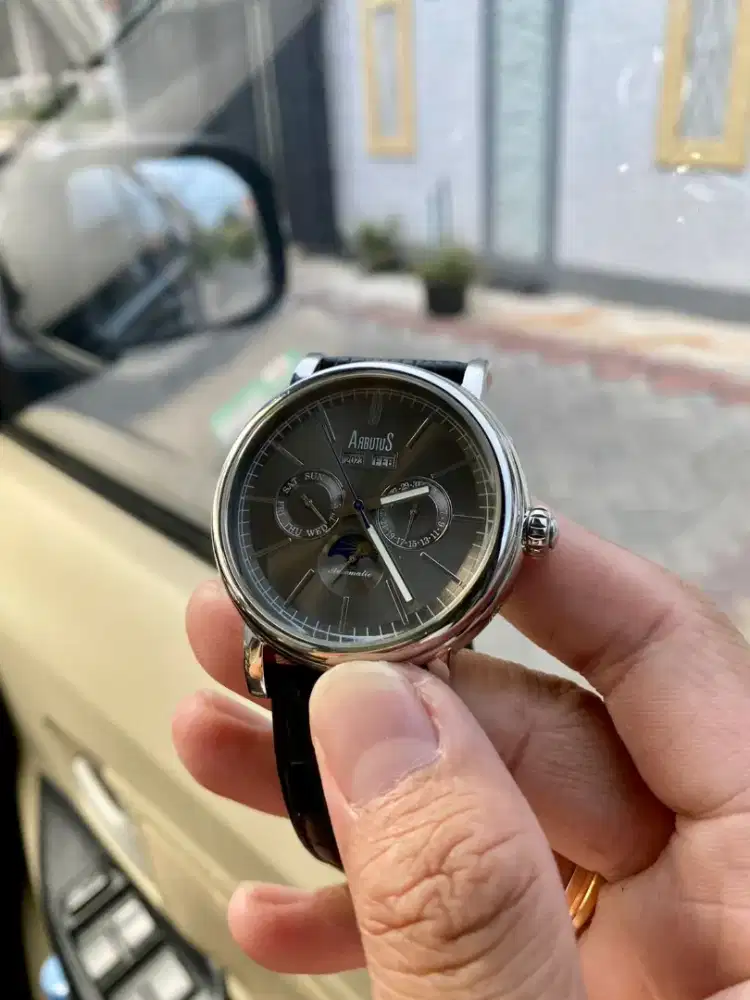 Jam tangan sale arbutus automatic