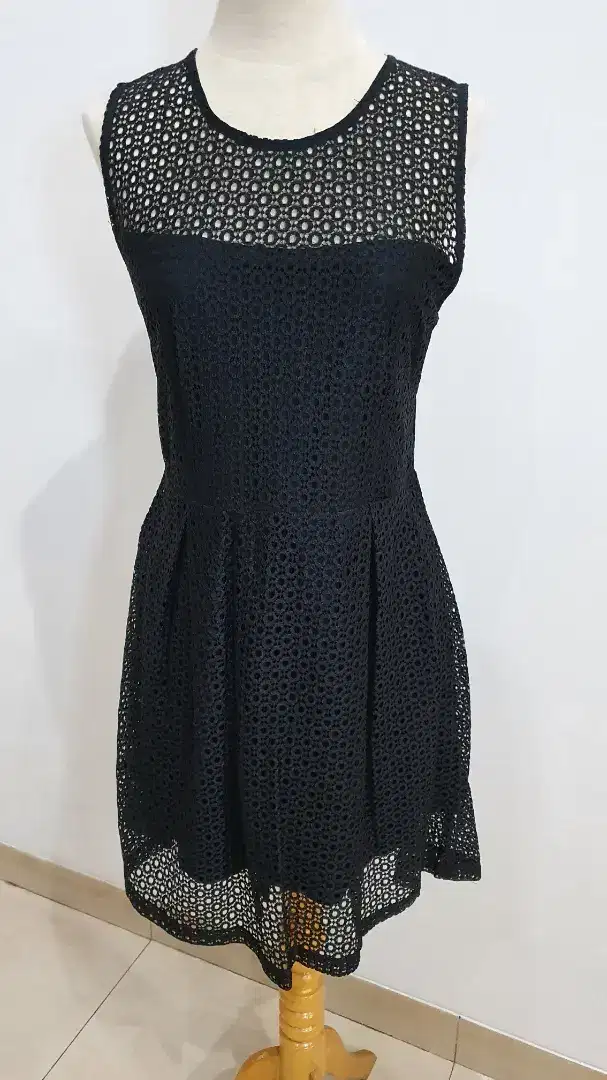 DRESS BRUKAT URBAN TWIST