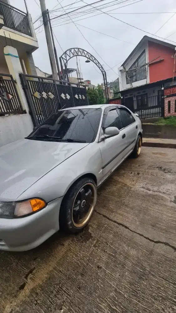 kaca film mobil penolak panas UV