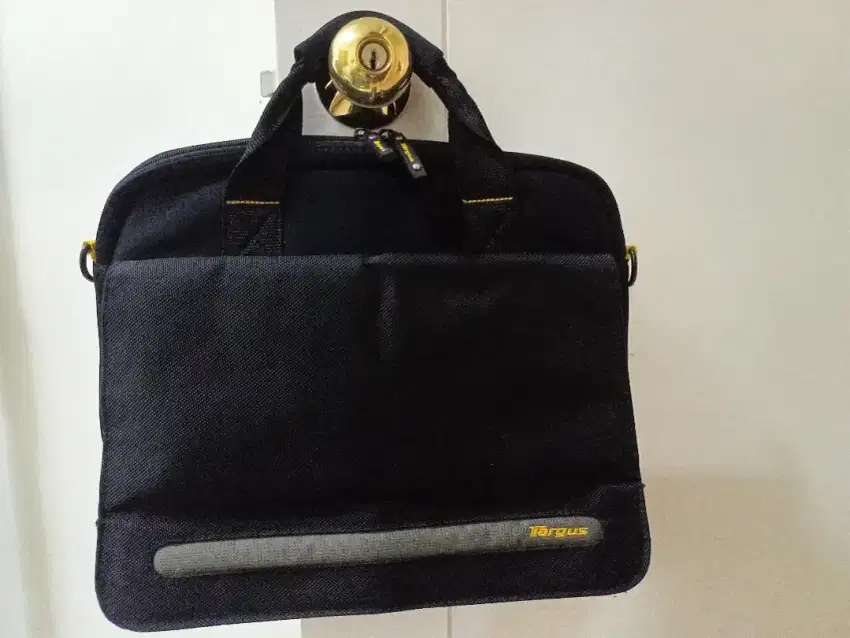 Targus Urban Briefcase Tas Laptop Notebook