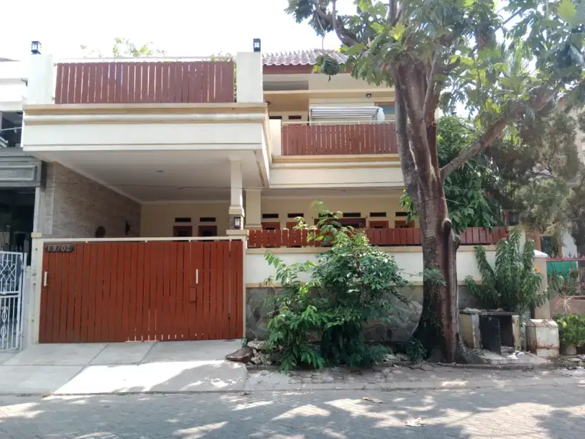 Dijual rumah siap huni dan terawat di Raffless Hills Cibubur