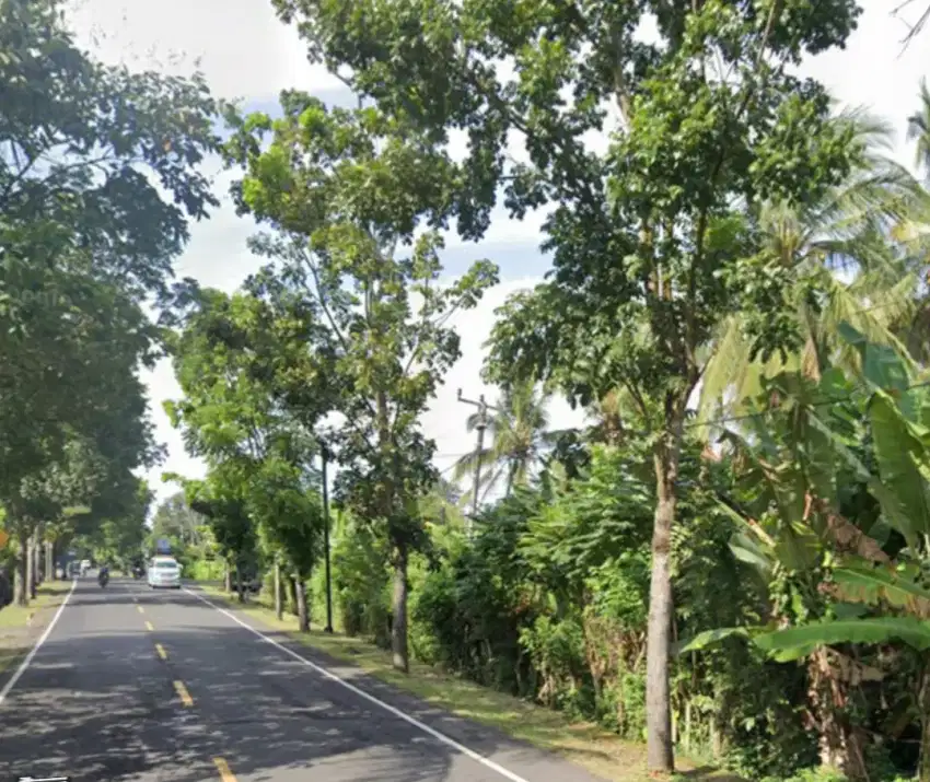 Tanah di jalan utama Denpasar Gilimanuk dekat pantai Candikusuma Bali