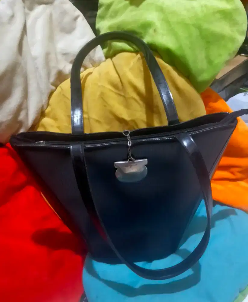 Tas wanita Salvatore Ferragamo authentic .