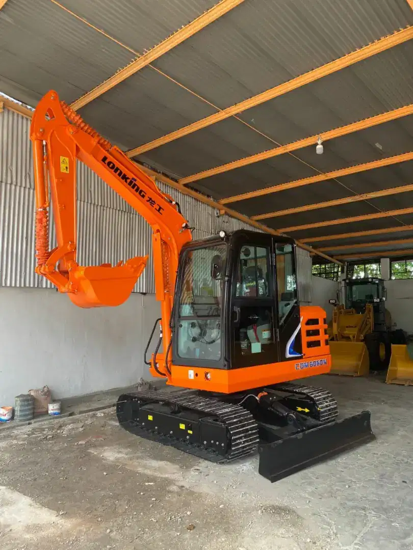 Excavator CDM6060 Kapasitas 6 Ton tangguh