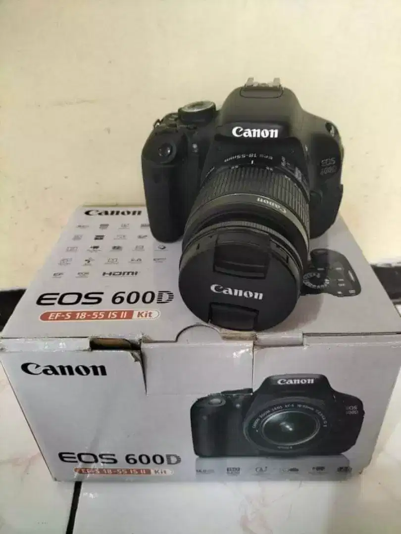 Kamera DSLR Canon 600D Fullset