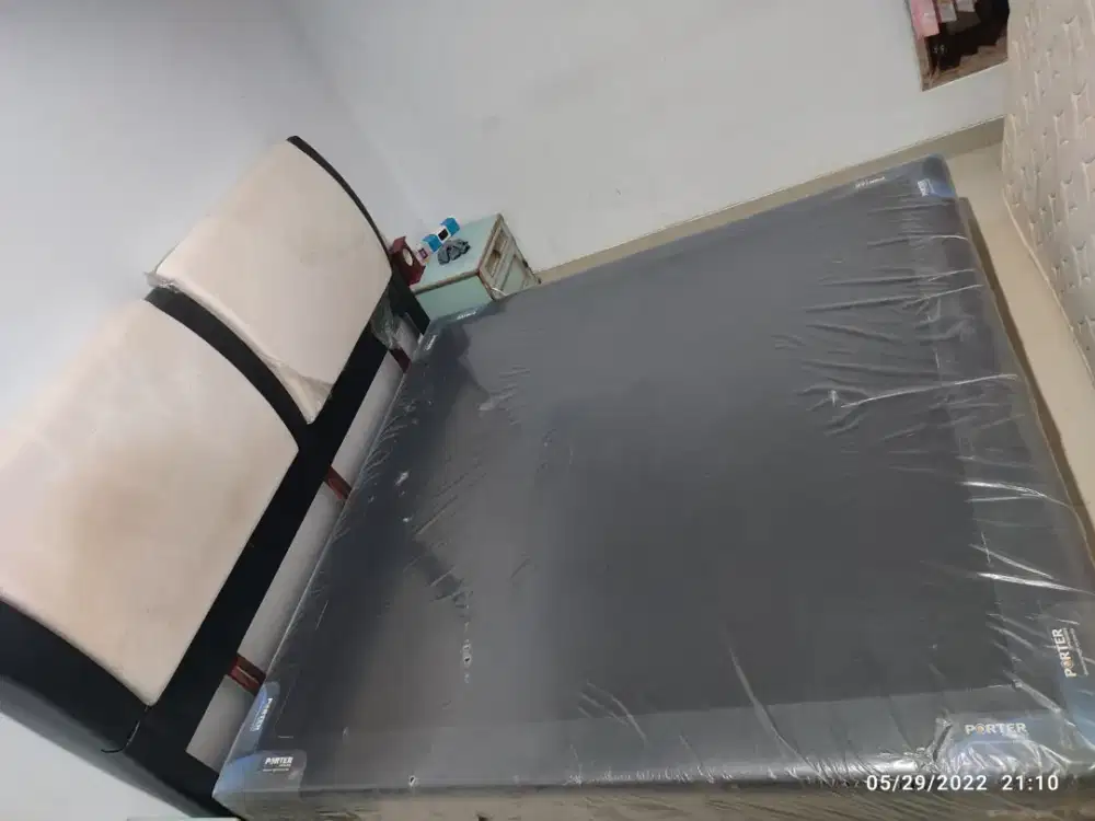 Springbed Divan + Matras Kasur Jual Cepat Ex Pemakai