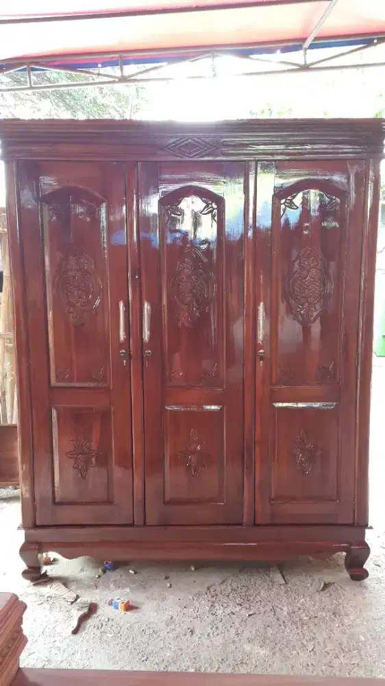 Lemari 3 Pintu Full Jati