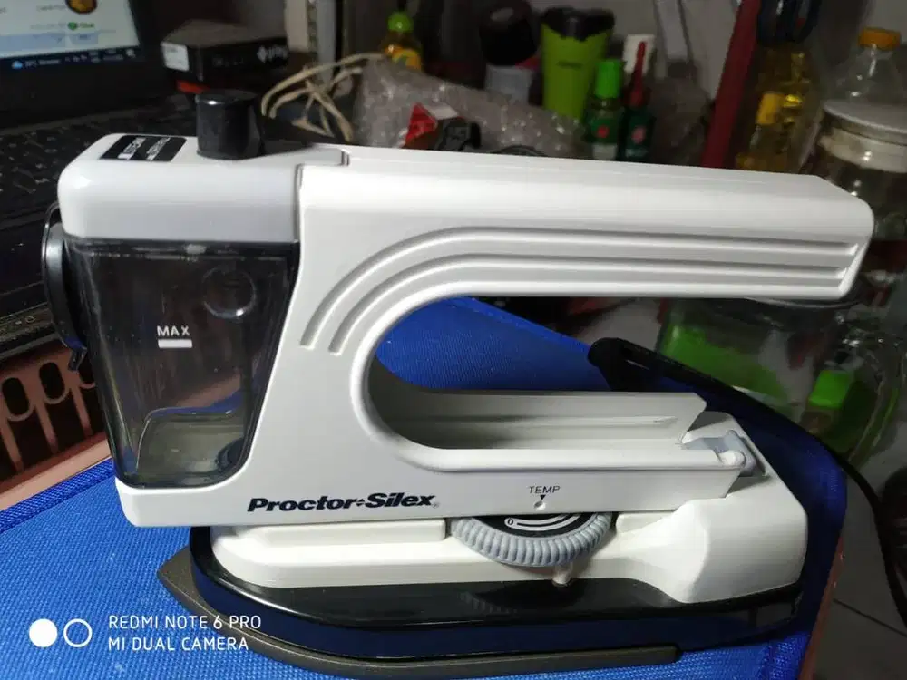 Strika Travel Proctor Silex praktis