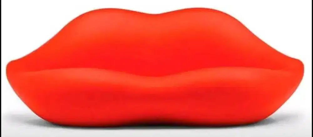 Sofa Red Lips Sexxy
