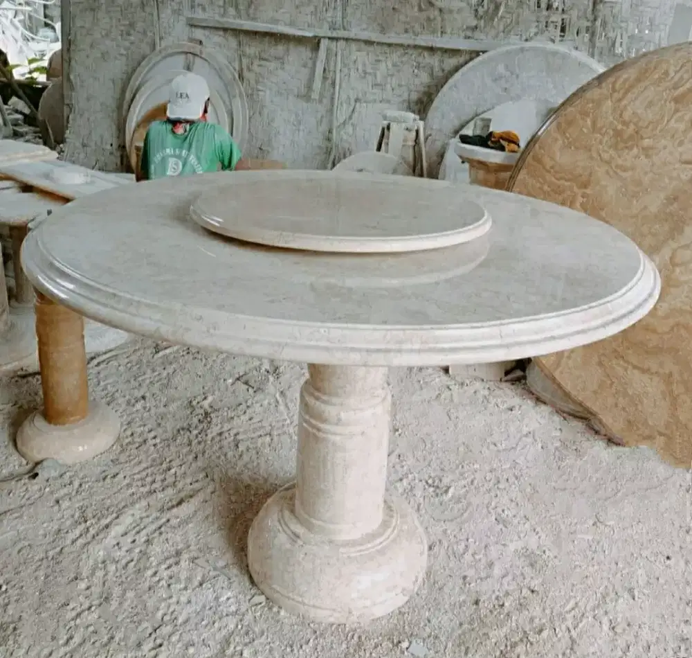 Meja Makan Marmer Putar