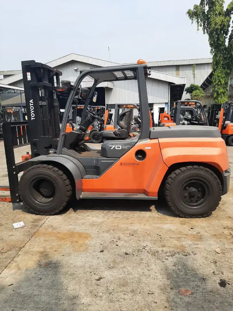 Forklift Toyota 7 Ton BARU Bergaransi