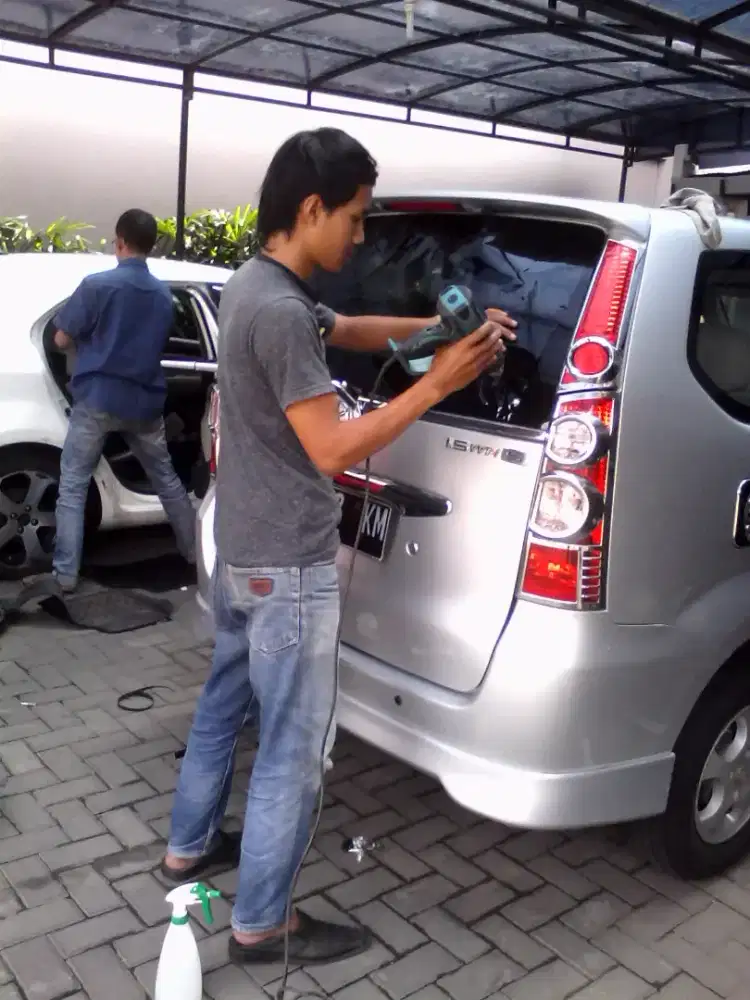 Pasang kaca film gratis biaya panggilan