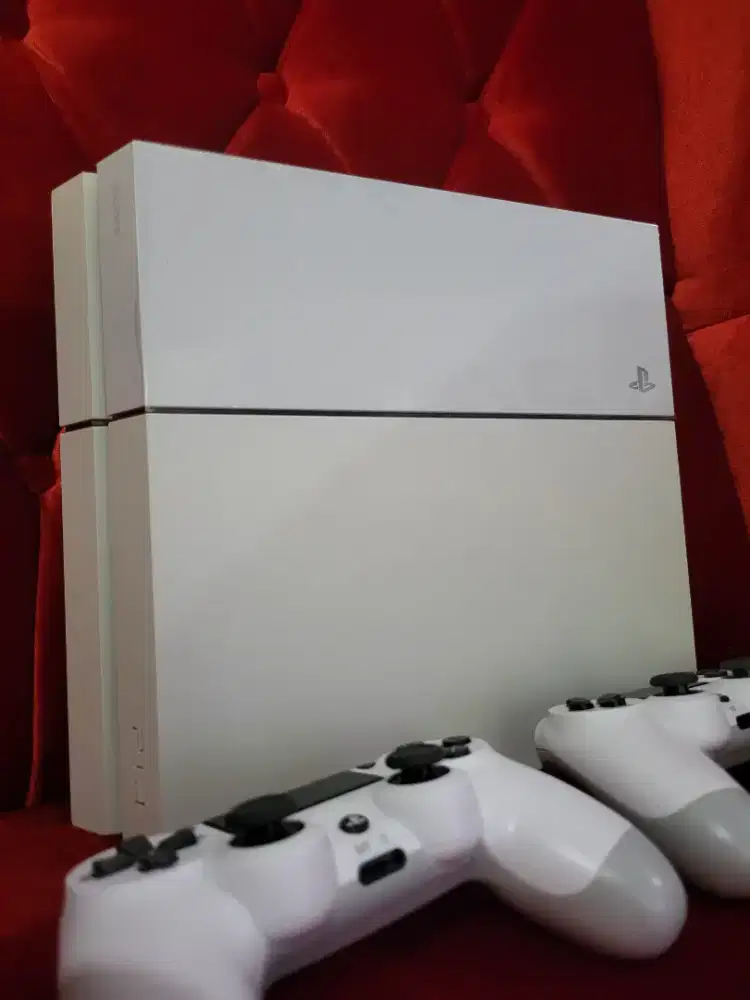 playstation 4 fat white