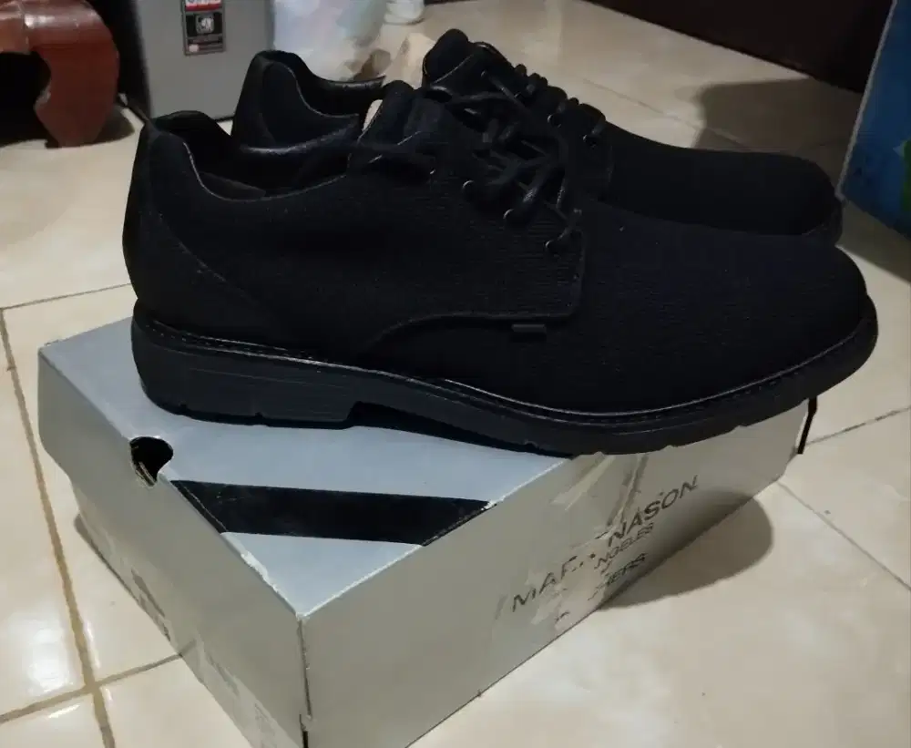 Forsale SKECHERS MARK NASON ORIGINAL