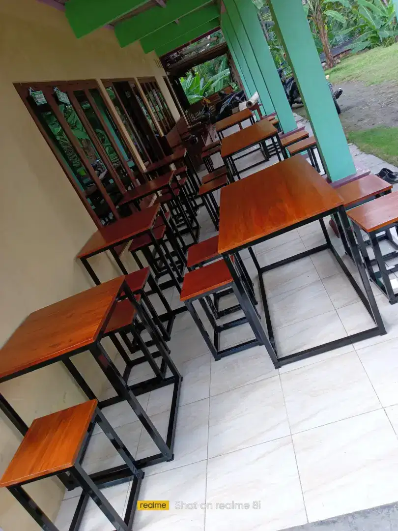 Meja kursi cafe resto rangka besi