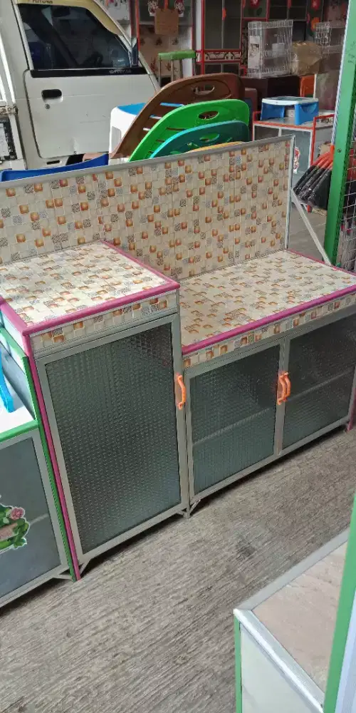 Mej kompor 3 pintu undak