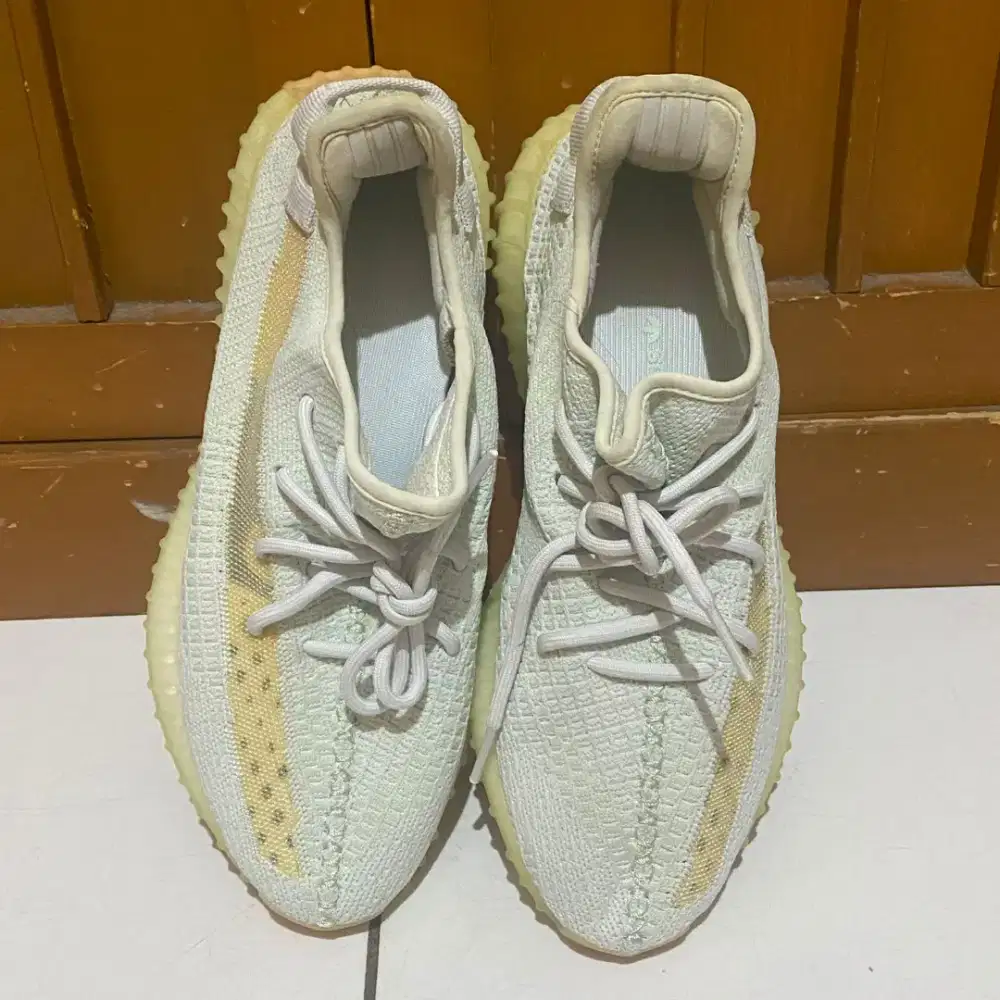 Sepatu Adidas Yeezy