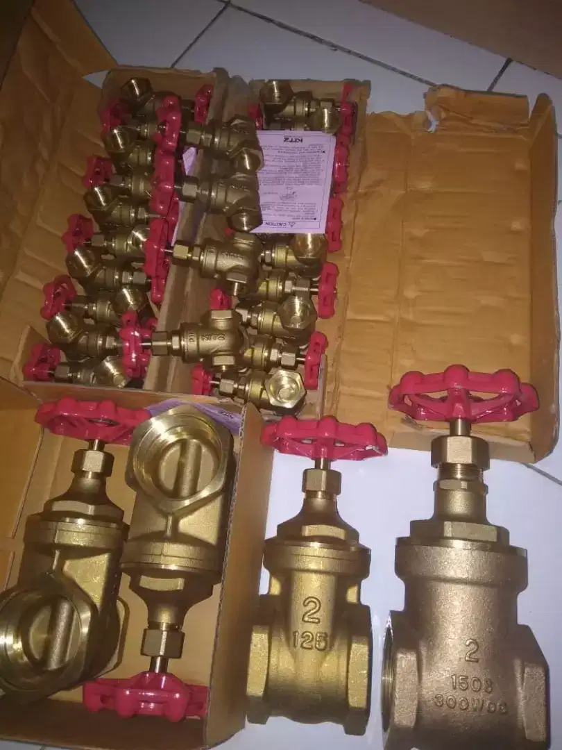 Jual beli valve kitz kran toto sisa proyek