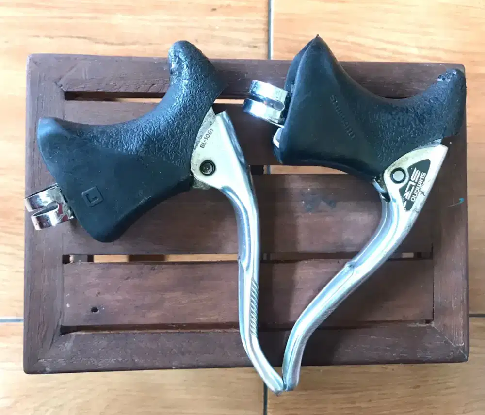 shimano 105 vintage brake lever