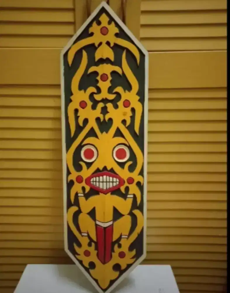 Hiasan dinding tameng